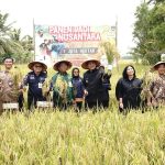 Petani OKU Timur Panen Raya Berkat Polri!