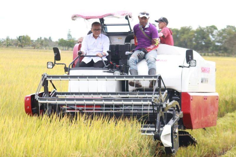 Panen Raya Bikin Mentri Zulkifli Senang!